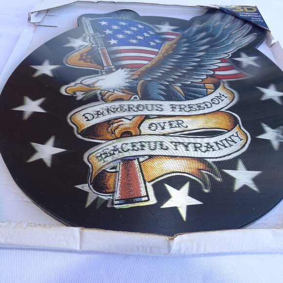 3D Lenticular Wall Plaque Dangerous Freedom Over Peaceful Tyranny - Picture 2 of 6